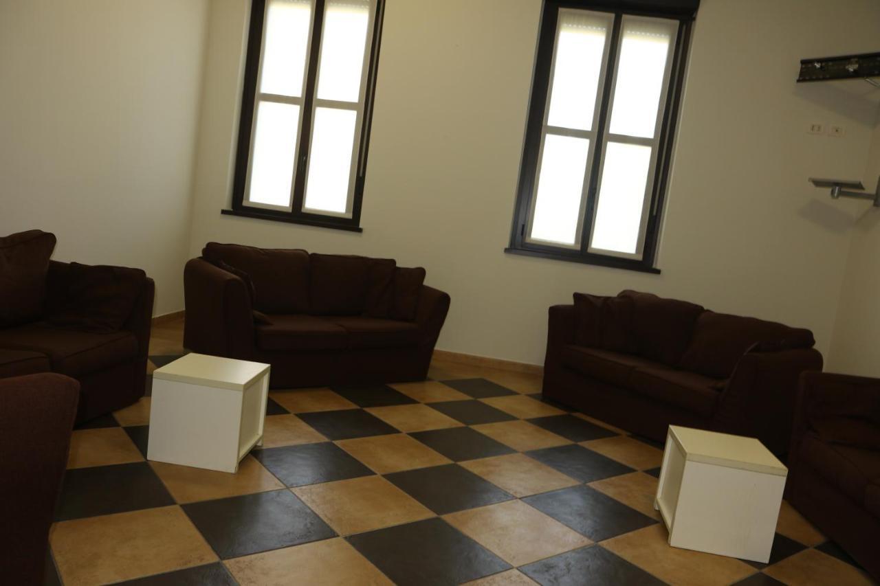 Student'S Hostel 帕爾馬 外观 照片